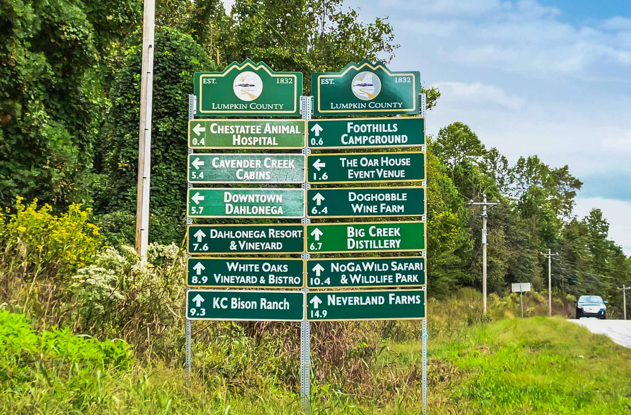 Cherokee History Meets Modern Comforts: Your Captivating Getaway at Paddle and Pines